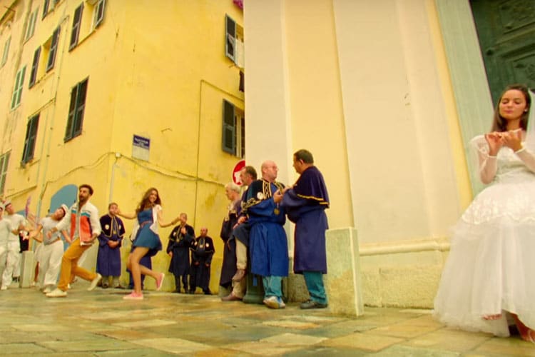 deepika padukone dress in matargashti song