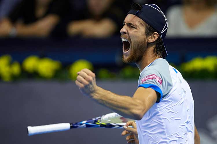 Joao Sousa ends 2015 finals jinx with Valencia Open title