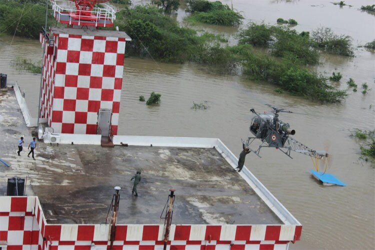 Photo Story: Armed Forces, NDRF, Local Authorities Work On War Footing ...