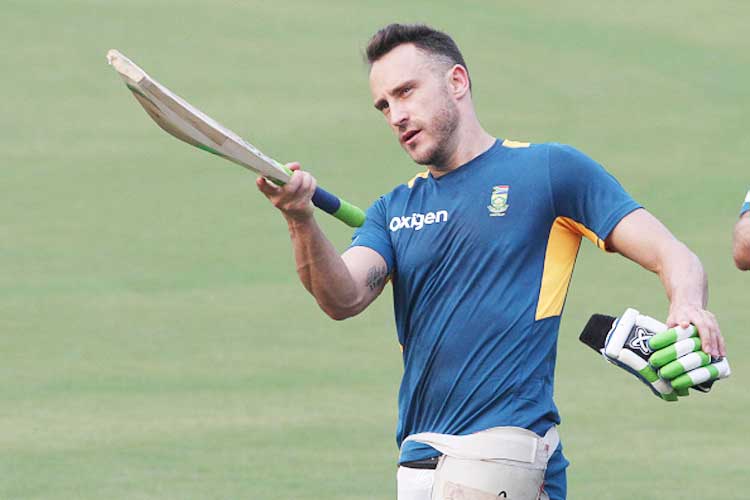 What does Faf du Plessis' tattoo on rib cage in Urdu mean