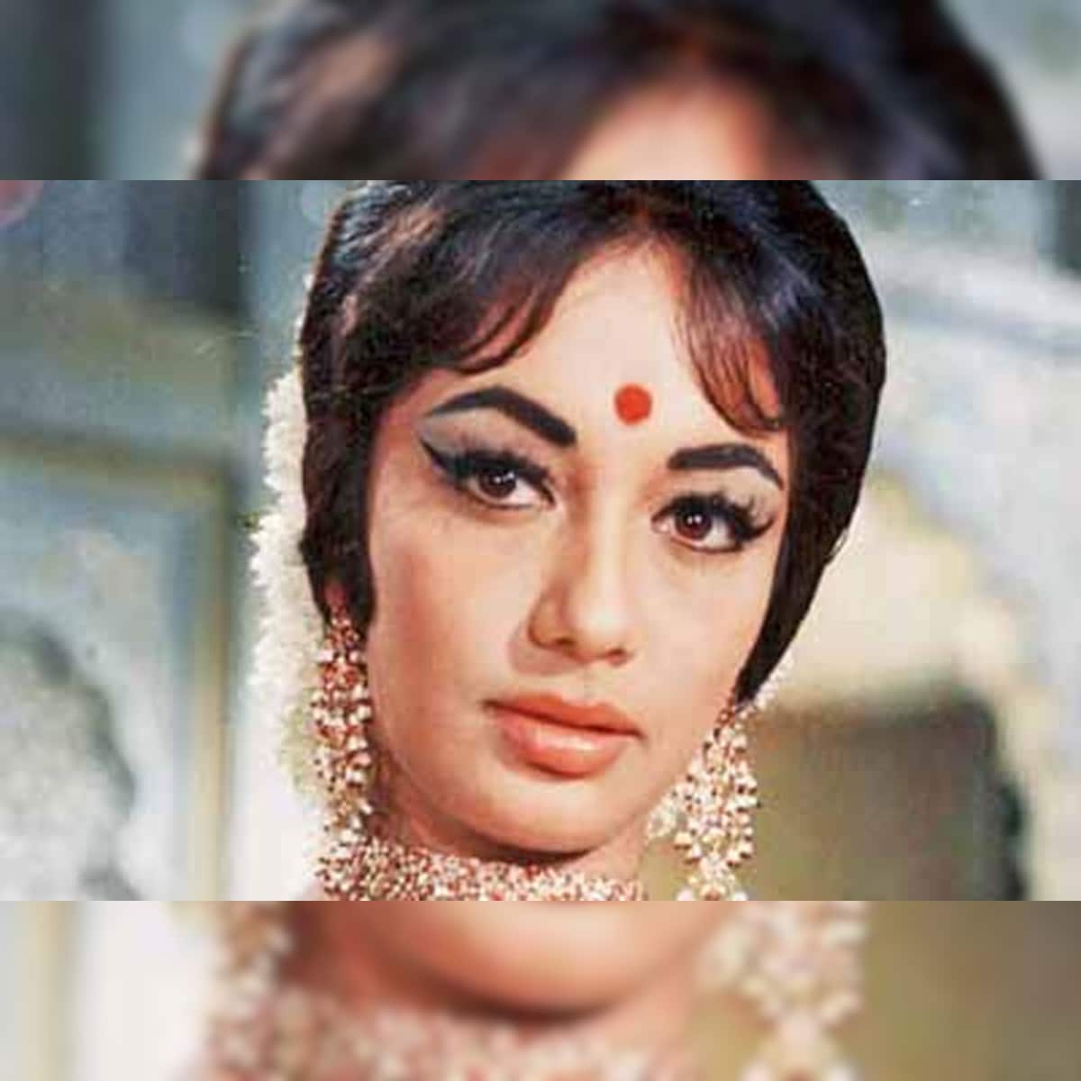 Sadhana will always be remembered for her trendsetting 'Sadhana cut'  hairstyle, say fans