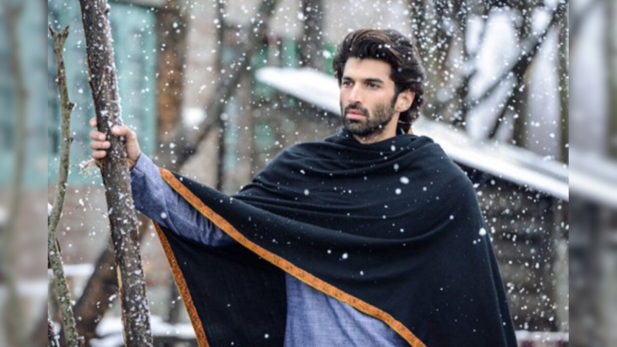 Fitoor' new look: Aditya Roy Kapur, Katrina Kaif embrace each other, look phenomenal as Noor and Firdaus Fitoor' new look: Aditya Roy Kapur, Katrina Kaif embrace each other, look phenomenal as Noor and Firdaus