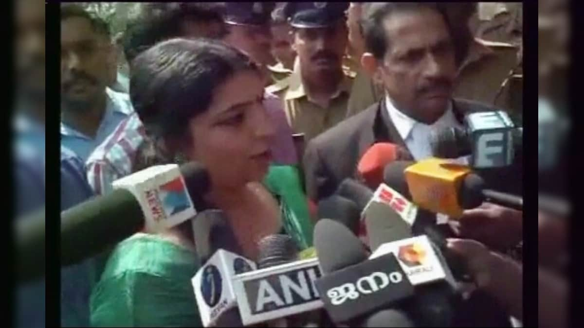 Saritha levels fresh charges against Chandy, says CM urged her to form a  company for his family - News18