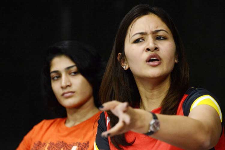 Telangana Assembly Election 2018 LIVE: Baahubali Director, Chiranjeevi Queue up to Vote; Jwala Gutta's Name Missing