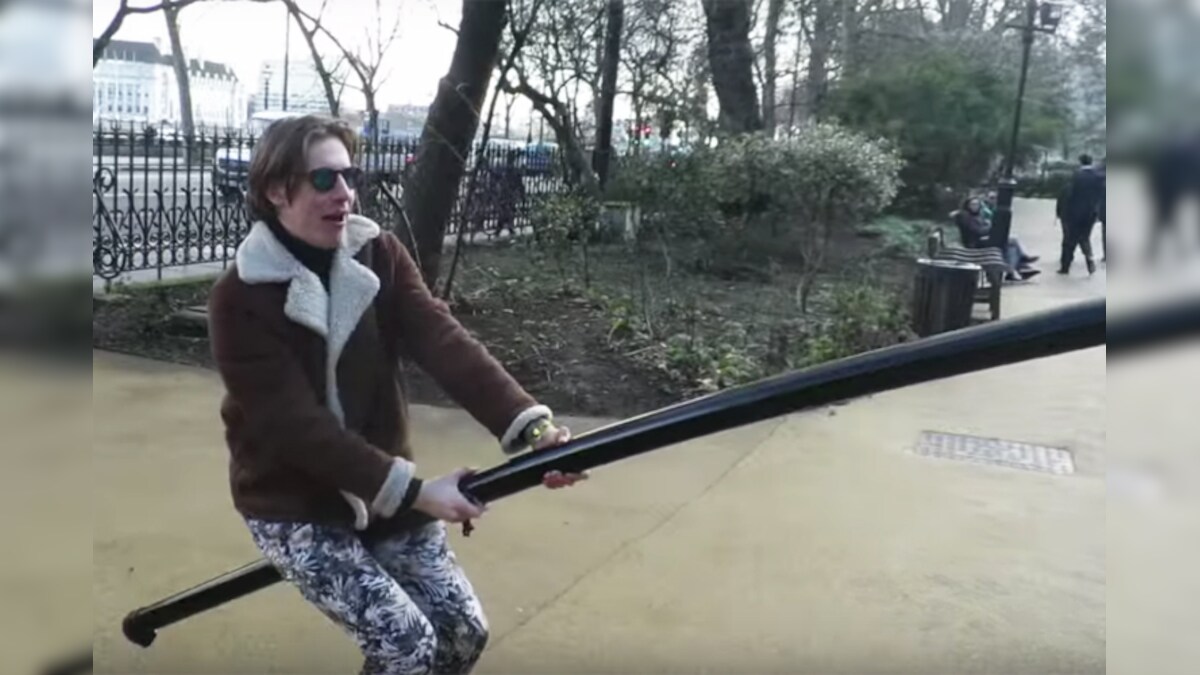 Watch The world's longest selfie stick in action