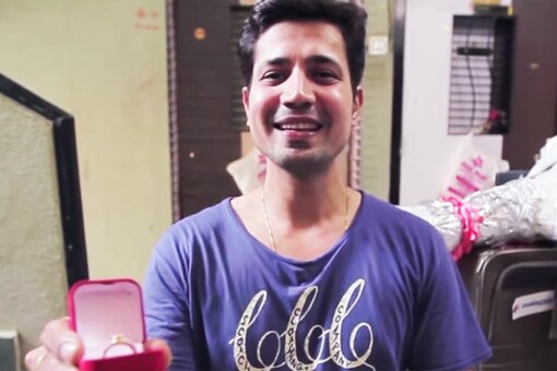 Mikesh is not annoying, he is just over-expressive: Sumeet Vyas on his 'Permanent Roommates' character