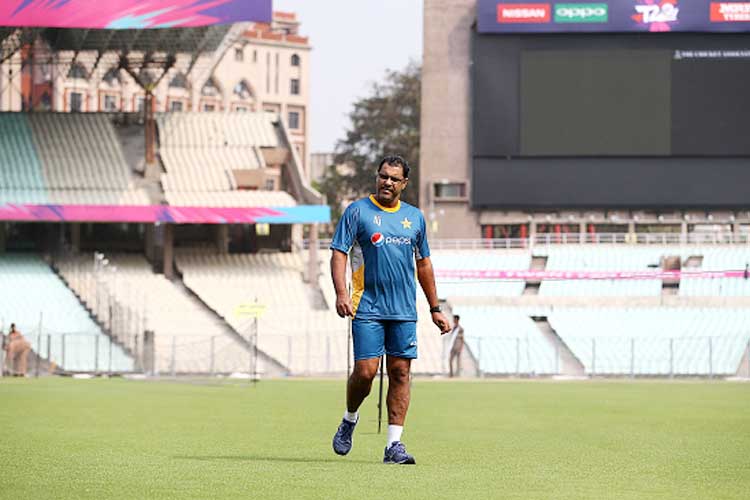 Waqar Younis to Hold Weekend Camp For Bowlers at Gaddafi Stadium