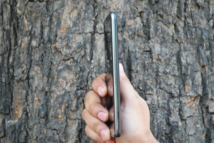 LG K7 Review: Scores on Looks, Struggles Otherwise