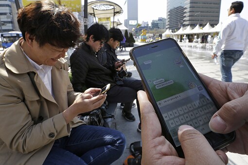 A look into Kakao Talk and Line: Apps that trump Facebook and Twitter in Japan and South Korea