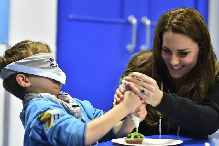 Kate Fun 15 gorgeous photos of Kate Middleton that prove she's as fun-loving as ...