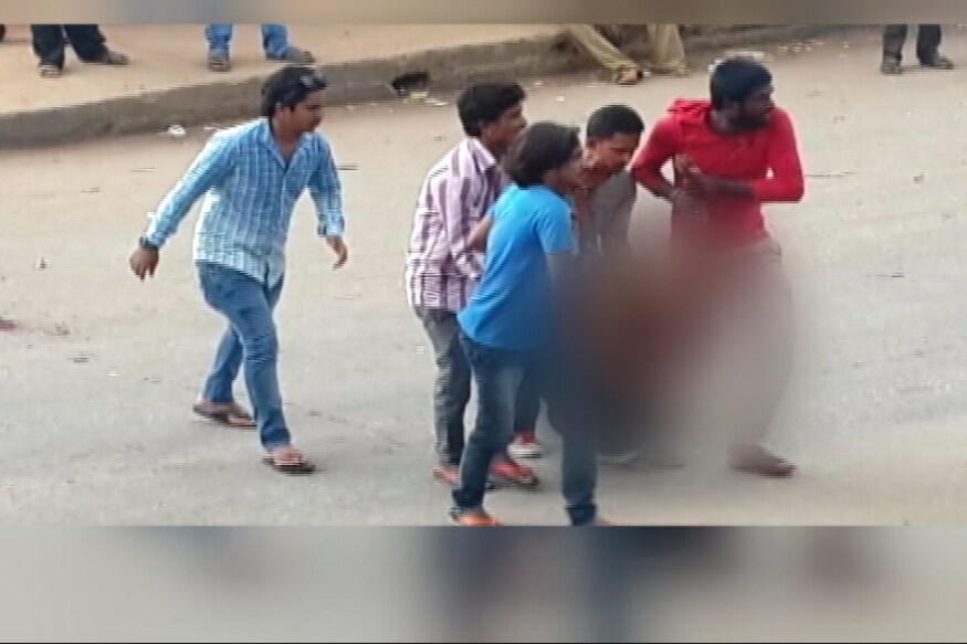 youth-s-murder-sparks-communal-violence-in-karnataka