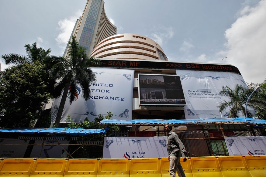 Sensex Rises as PM Modi’s Cabinet Takes Shape, Oil Marketers Lead Gains