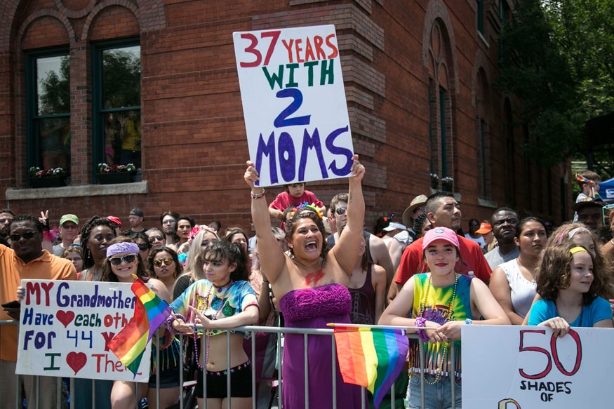 when is the gay pride parade 2016 in chicago