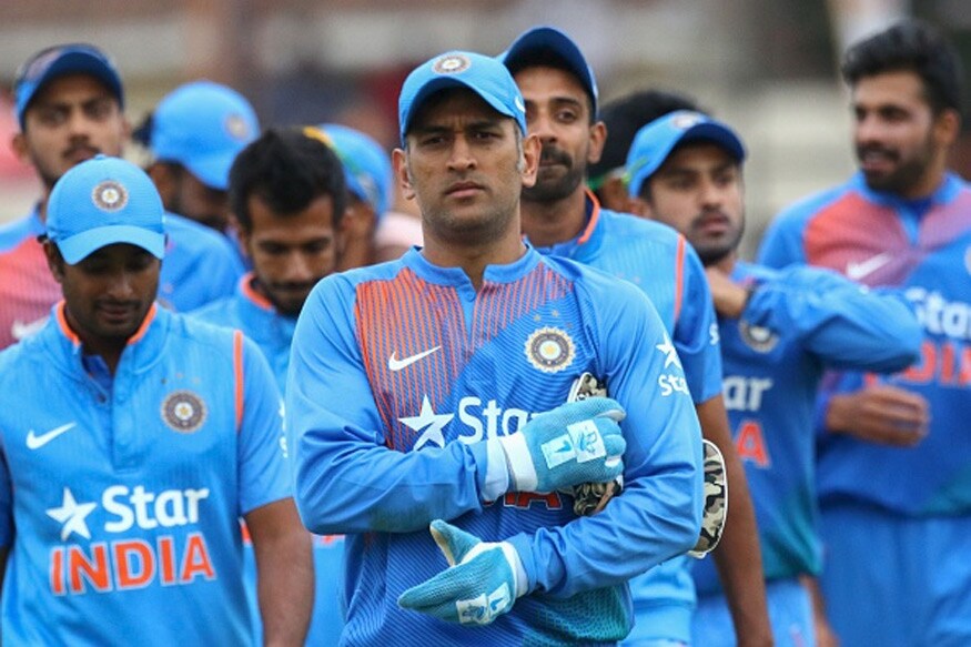 Dhoni Backs Inexperienced Middle-order Despite Failure
