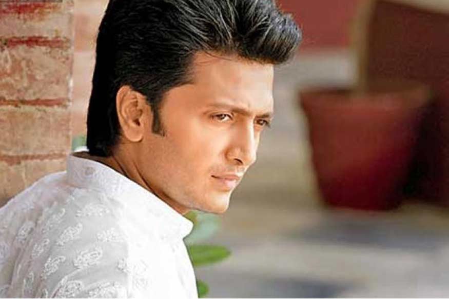 Riteish Deshmukh Takes To TikTok To Flaunt His New 'Khalnayak' Bald Look &  His Fans Are Pissed