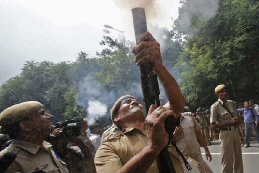 Police Constable Dies After Teargas Shell Exploded in Kashmir - News18