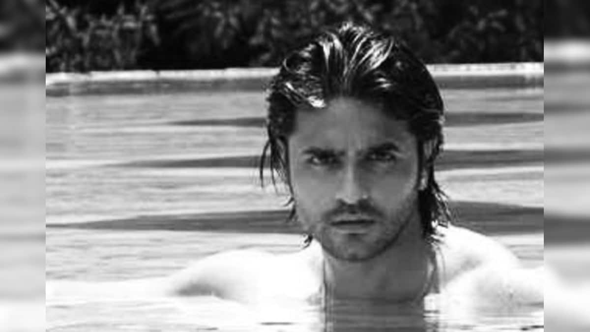 Ashish Sharma Grateful to Meet Fan with Special Needs News18