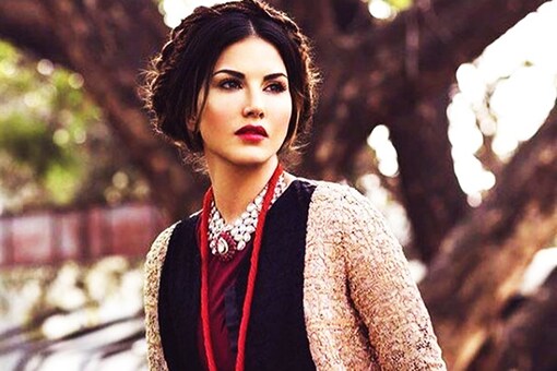 Sanny Liyoni Xnxx - Sunny Leone To Come Up With Her Own Cosmetic Line