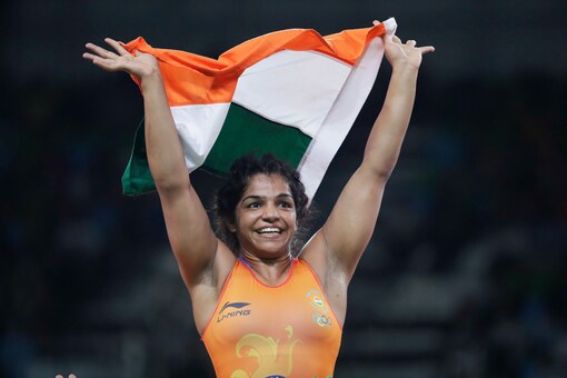 Rio 2016: Sakshi Malik Ends India's Medal Drought With a Bronze - News18