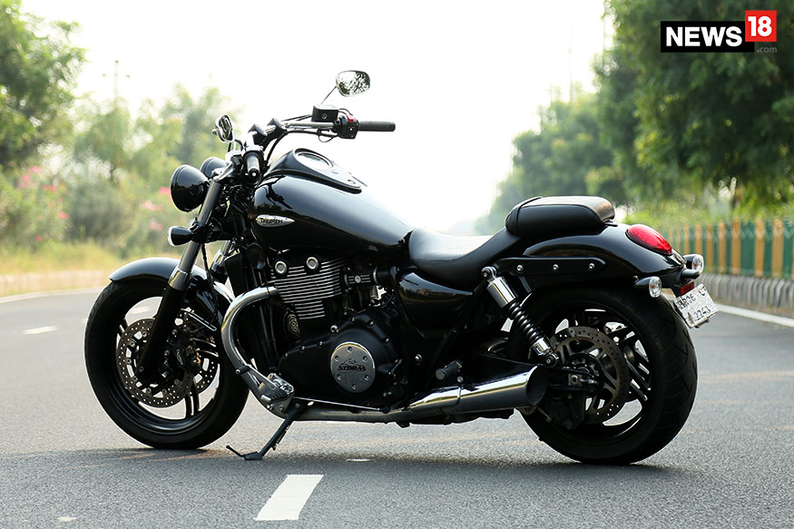 Триумф 13. Triumph Thunderbird Storm. Triumph Thunderbird Storm 1700. Triumph Thunderbird 1700 lt. Мотоцикл Триумф Тандерберд 2019.