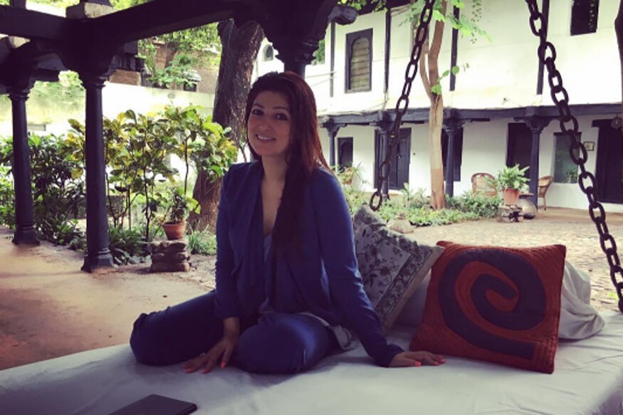 Twinkle Khanna Says She Doesn't Think About What Other People Are Busy Thinking Twinkle Khanna Says She Doesn't Think About What Other People Are Busy Thinking