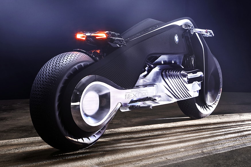 This Bmw Motorcycle Is So Futuristic That You Don T Need A Helmet