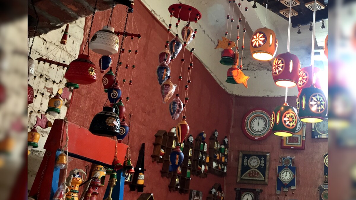 Tips on How to Decorate Your House With Travel Souvenirs News18