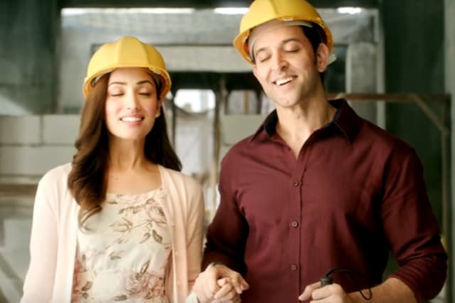 Kaabil First Song: Hrithik- Yami Bring Out Old School Romance in Kaabil Hoon