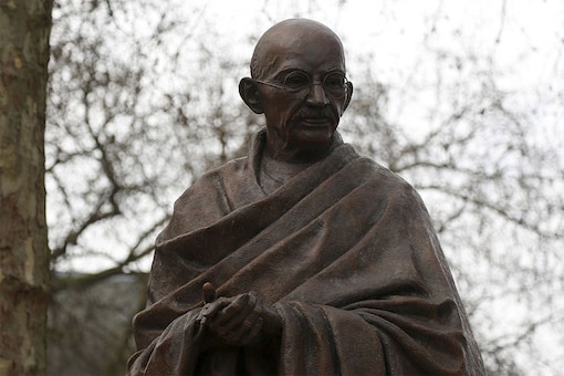 File photo of Mahatma Gandhi's statue. (Getty Images) 