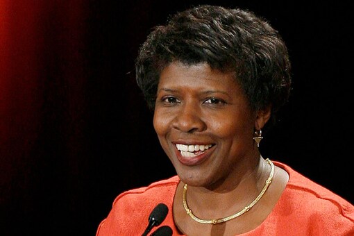 U.S. Journalist and PBS Anchor Gwen Ifill Dies at 61 - News18