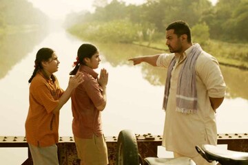 Dangal Hd Sex Videos - Celebs Review Dangal, Hail Aamir Khan's Movie As Film of The Year - News18