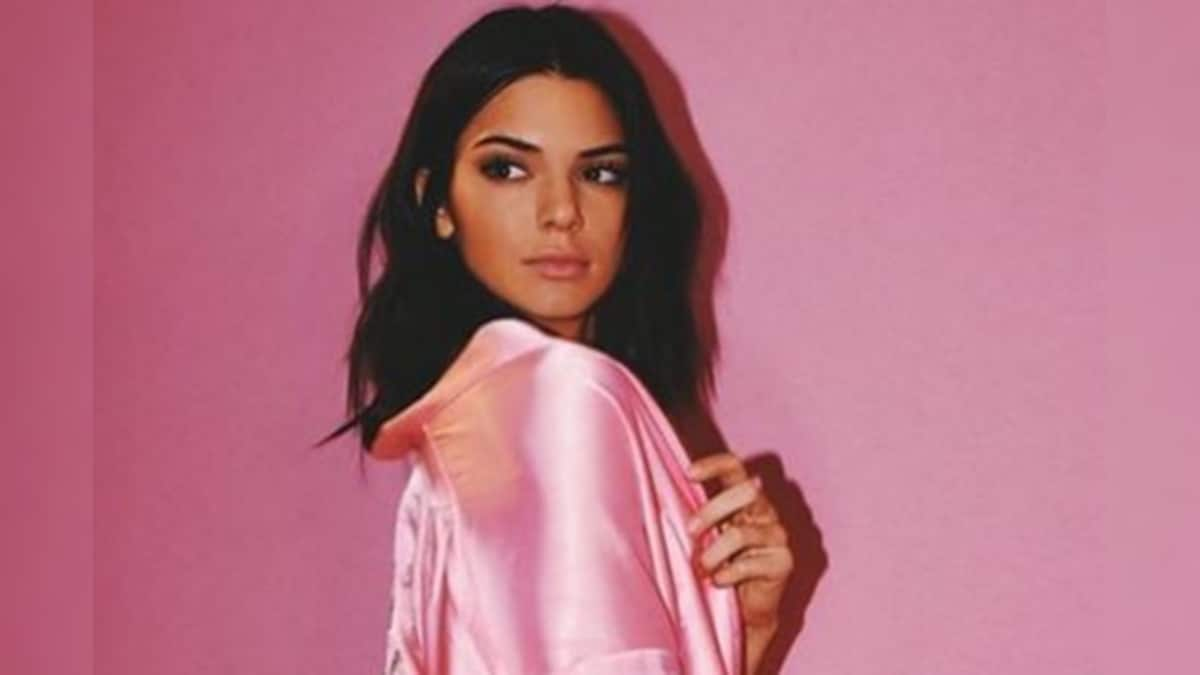 Kendall Jenner Bears it All, Wears Just a Pink Handbag For Latest  Photoshoot - News18