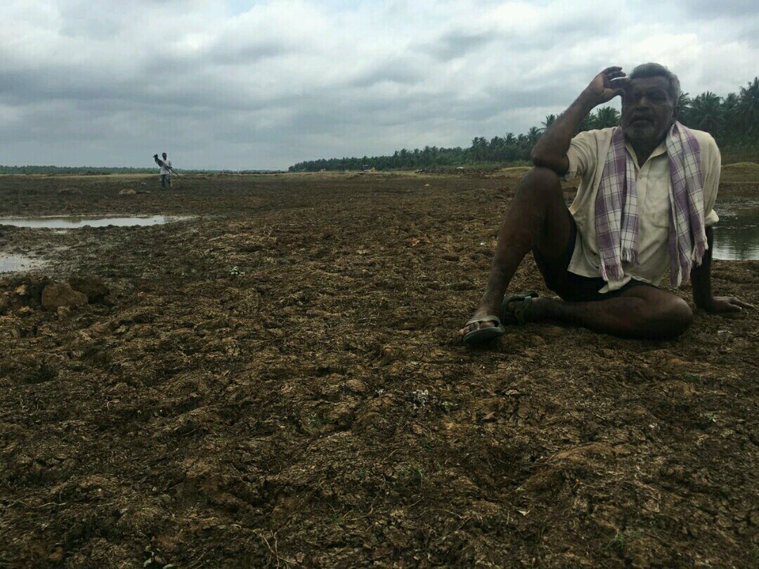 Karnataka stares at 2nd Drought, Tankers Bring Water Once a Week