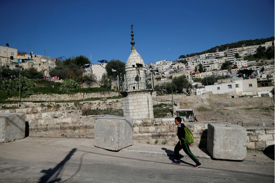 israel-moves-to-mute-mosques-call-to-prayer-over-loudspeakers