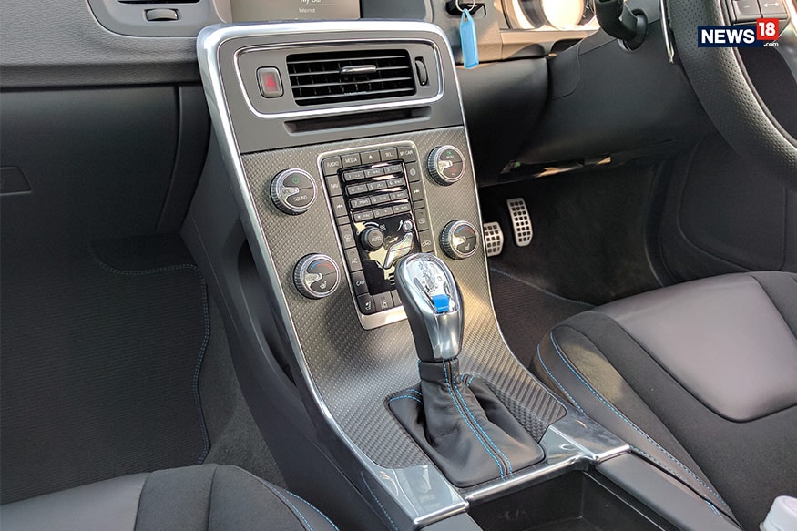 Volvo-S60-Polestar-Centre-Console