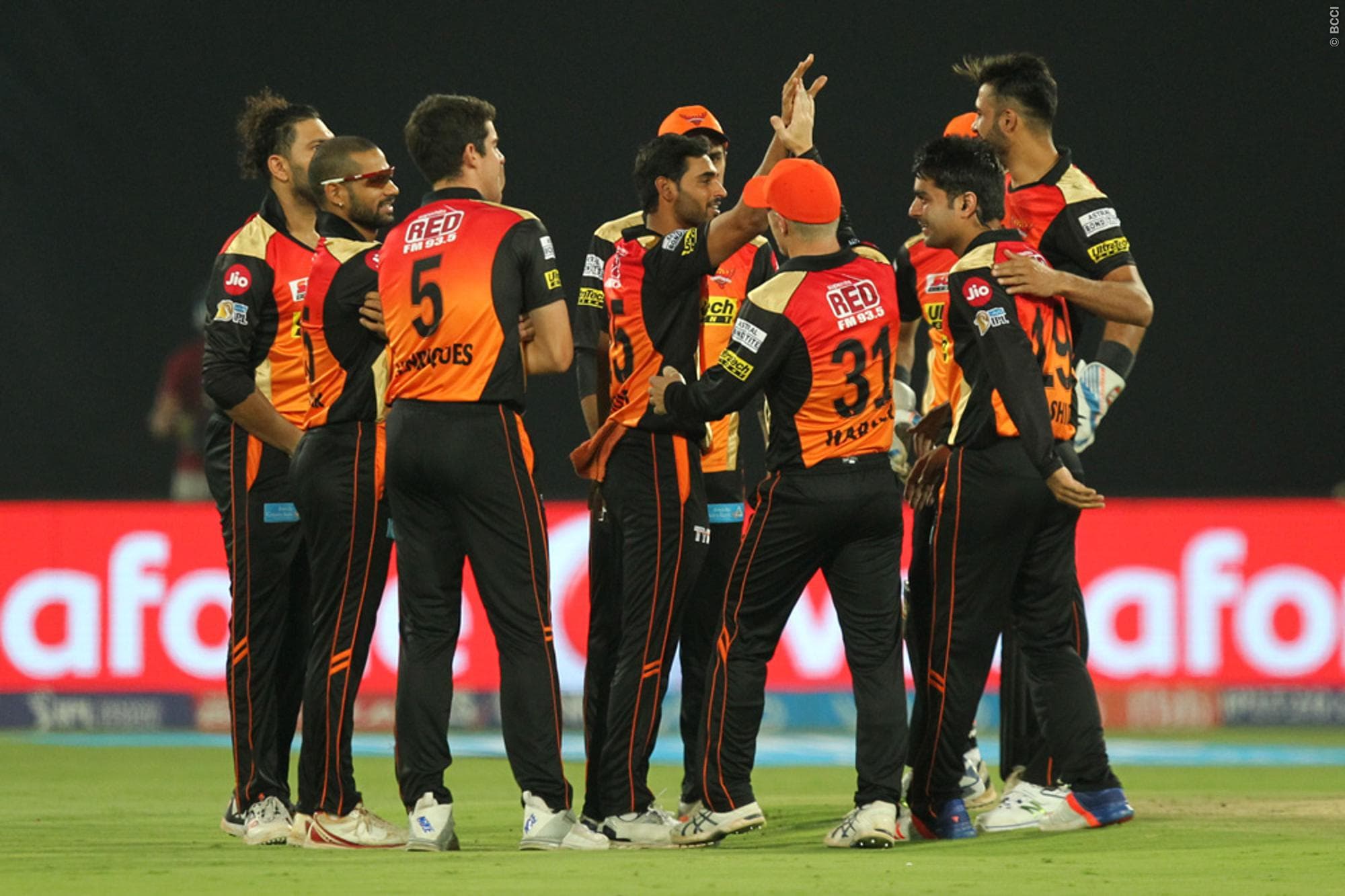 IPL 2017: Bhuvneshwar Takes 5-for, Eclipses Manan Vohra Blitz