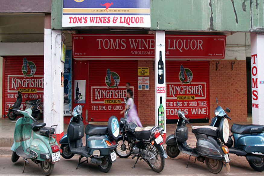 'Boozeness' as Usual in Karnataka Despite SC Ban on Highway liquor Vends