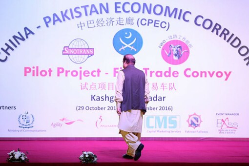 Pakistan Prime Minister Nawaz Sharif arrives to speak at the inauguration of the China Pakistan Economic Corridor port in Gwadar, Pakistan on November 13, 2016. (Getty Images)