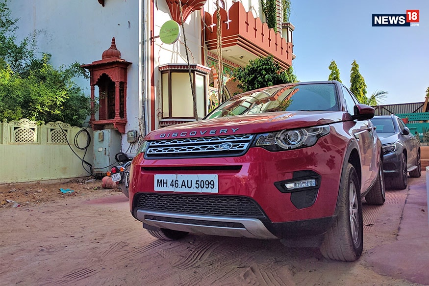 Land-Rover-Discovery-Sport-Travelogue-Madpackers-hostel