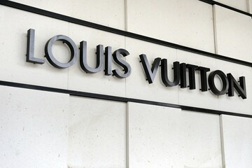 Louis Vuitton E-Commerce
