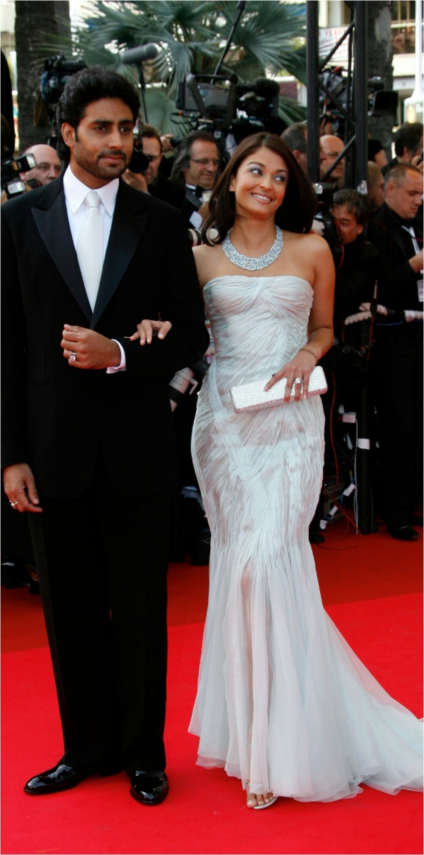 Aishwarya rai red carpet dresses