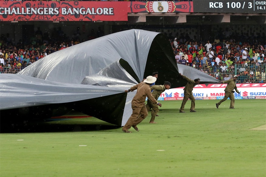 In Pics: RCB vs KKR, IPL 2017, Match 46 In Pics: RCB vs KKR, IPL 2017, Match 46