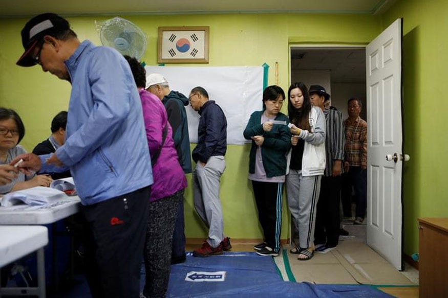 South Koreans Vote For New President After Months Of Political Vacuum