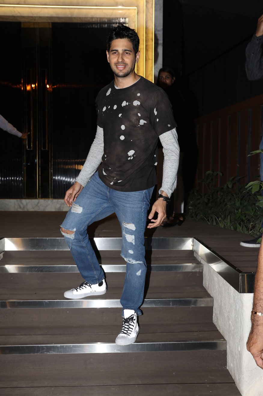 Sidharth Malhotra arrives at the opening of restaurant 'Arth' design by Gauri Khan. (Image: Yogen Shah)