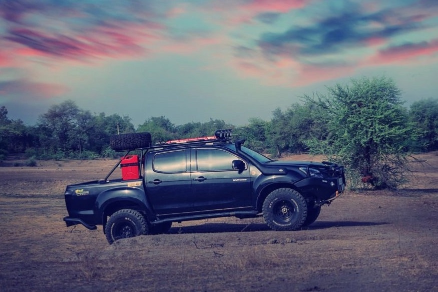 VIDEO: This Modified Isuzu D-Max V-Cross Will Dwarf Almost