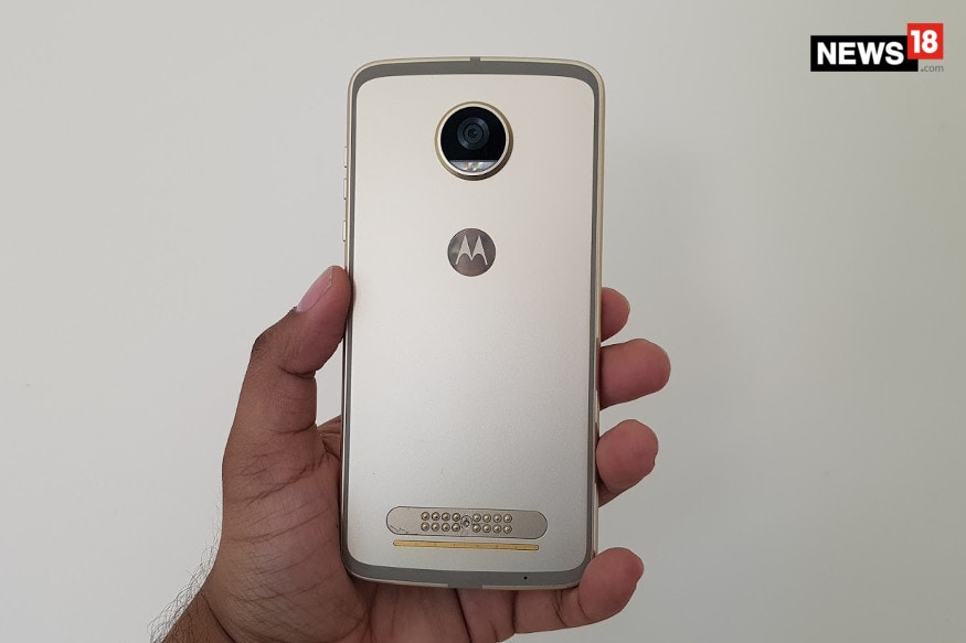 Motorola Moto, Motorola Moto Z2 Play, Moto Z2 Play review, Moto Z2 Play specs, Moto Z2 Play price, technology newsMotorola Moto, Motorola Moto Z2 Play, Moto Z2 Play review, Moto Z2 Play specs, Moto Z2 Play price, technology news