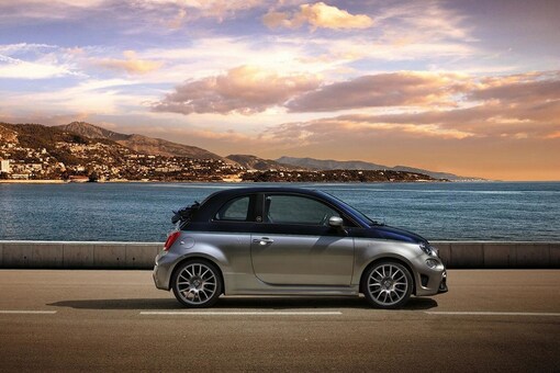 Video Abarth 695 Rivale Inspired By Riva Motorboat Unveiled Video Abarth 695 Rivale Inspired By Riva Motorboat Unveiled