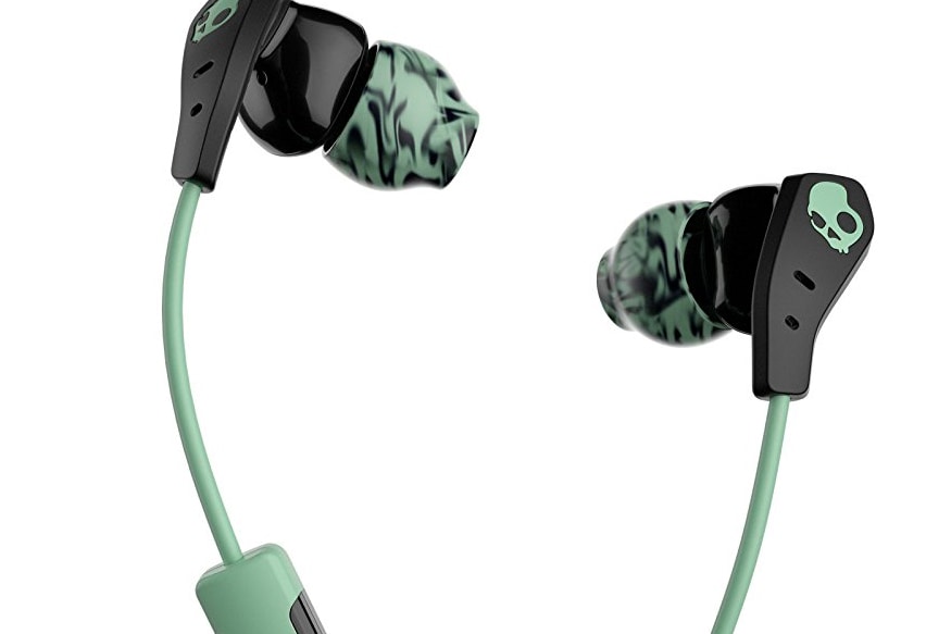 Skullcandy earphones best sale under 2000