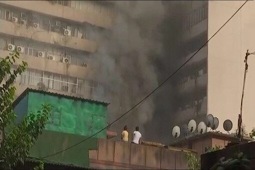 A screen grab of the fire that broke out at Lok Nayak Bhawan, near Khan Market in New Delhi. (Picture Courtesy: CNN-News18)  