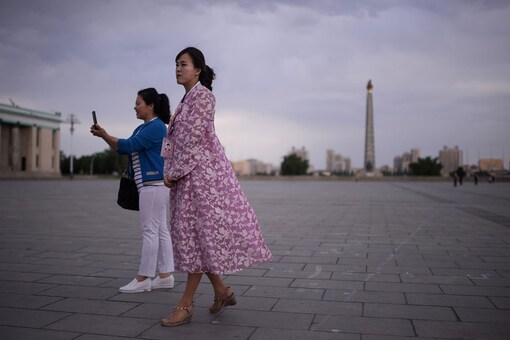Ѥȡ׹˹ҹѡͧǶٻѵ Kim Il-Sung §ҧ  (Ҿ: AFP Relaxnews/ Ed JONES)
